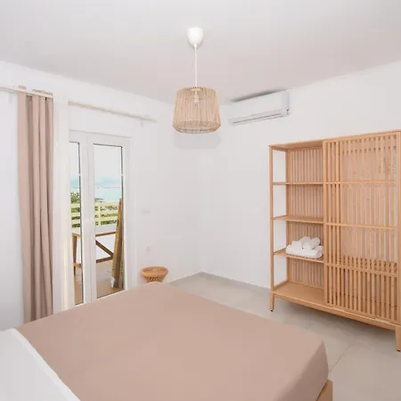 Elia Apartment